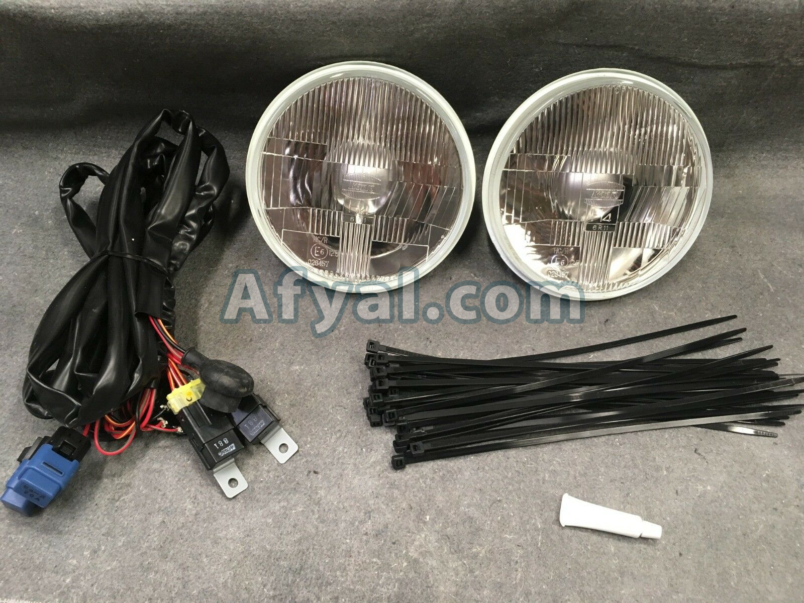 8111060P70 | Headlamp assy تويوتا # 81110-60P70